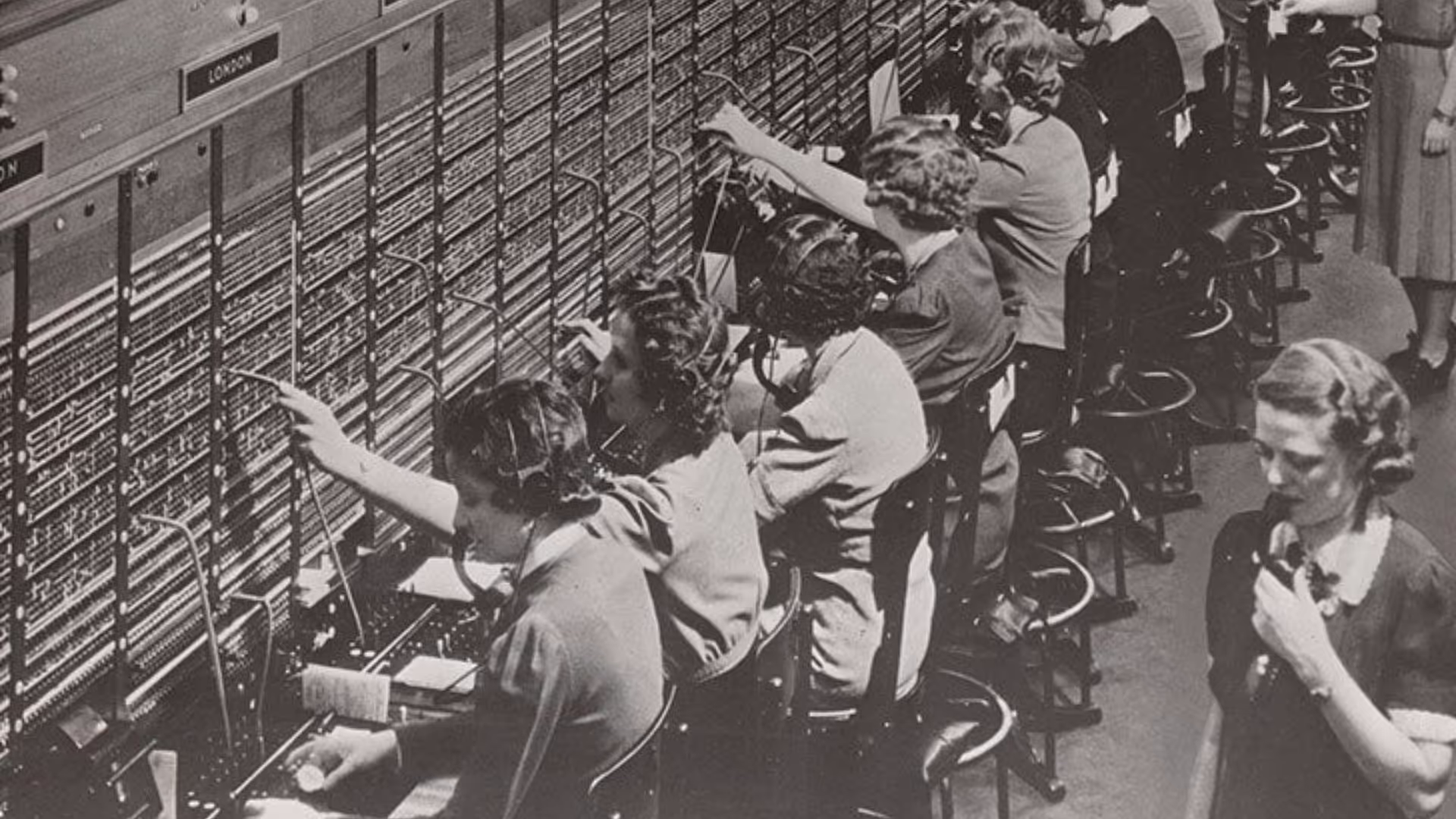 A Complete Guide On Call Center Software–Everything you need to Know About Callveriq’s Contact Center Automation Engine